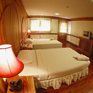 Standard Zimmer mit zwei Einzelbetten